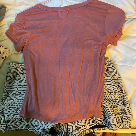 Love is greater than hate T shirt - Picture 3 of 3